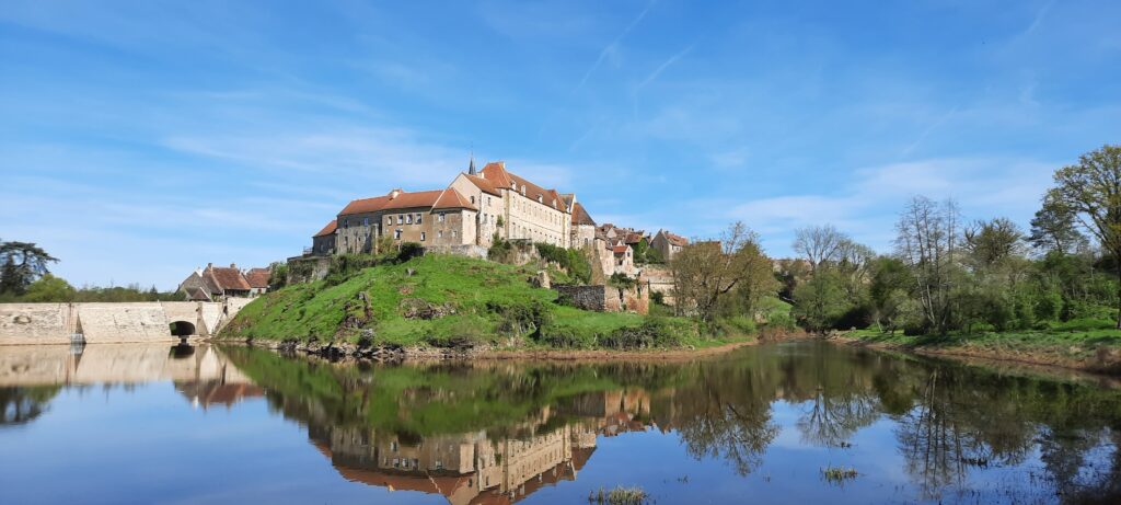 L'abbay de Saint Benoit du Sault